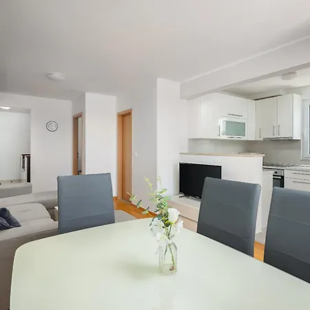 Appartamento Dario - Sea View Makarska