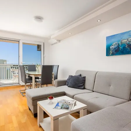 Dario - Sea View Apartament *