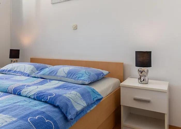 Apartment Dario - Sea View