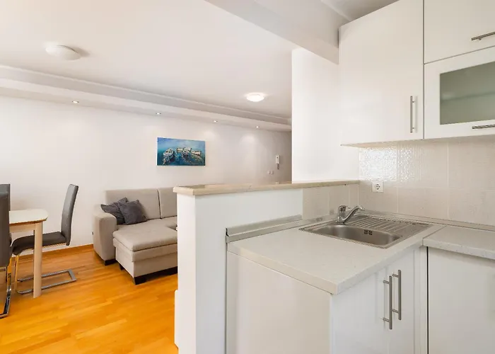 Dario - Sea View Apartment Makarska